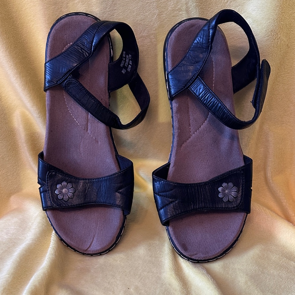 Black Women's Sandals with Floral Detail